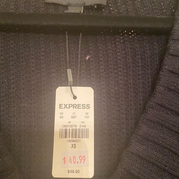 Top - Picture 4 of 4